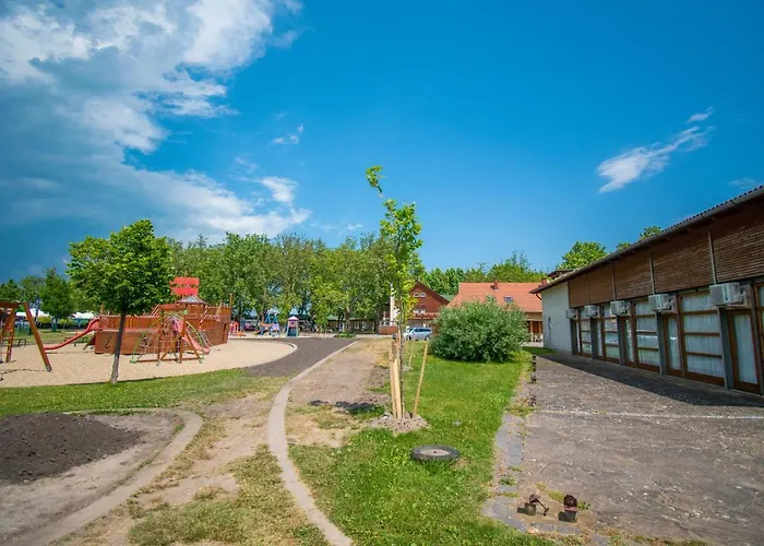 Beach Hostel Balatonboglar