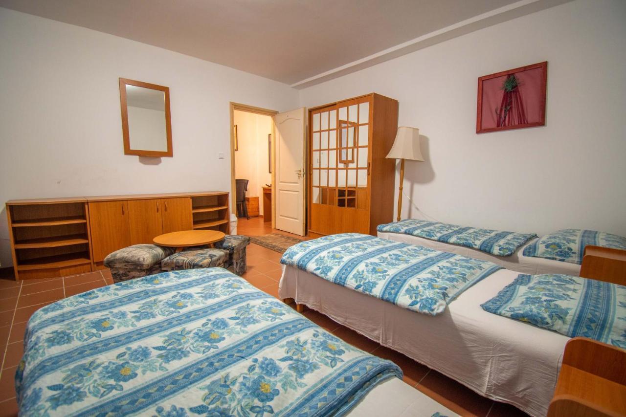 Апарт-отель Beach Hostel Balatonboglar *