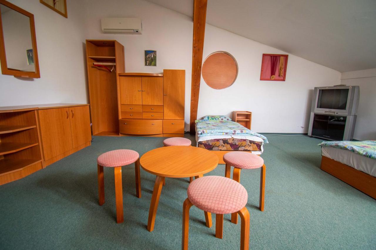Beach Hostel Balatonboglar